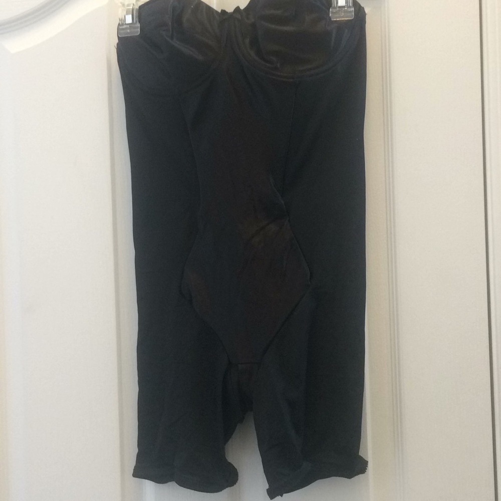FINAL MARKDOWN Sears Boy leg strapless shaper 36b